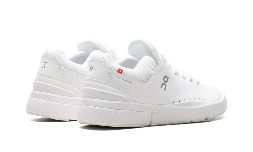 ON RUNNING THE ROGER ADVANTAGE "ALL WHITE"