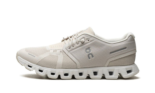 ON Running Cloud 5 â€“ Pearl/White